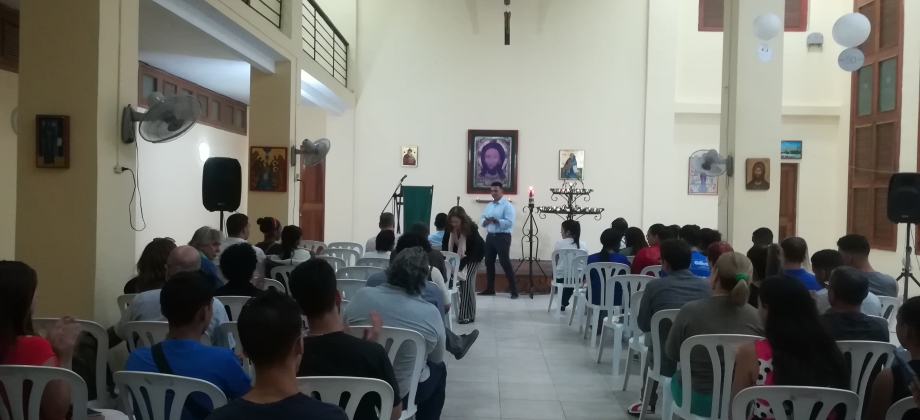 Embajadora de Colombia en Cuba participó en acto de conmemoración por las víctimas del atentado terrorista en la Escuela de Cadetes de Policía General Santander